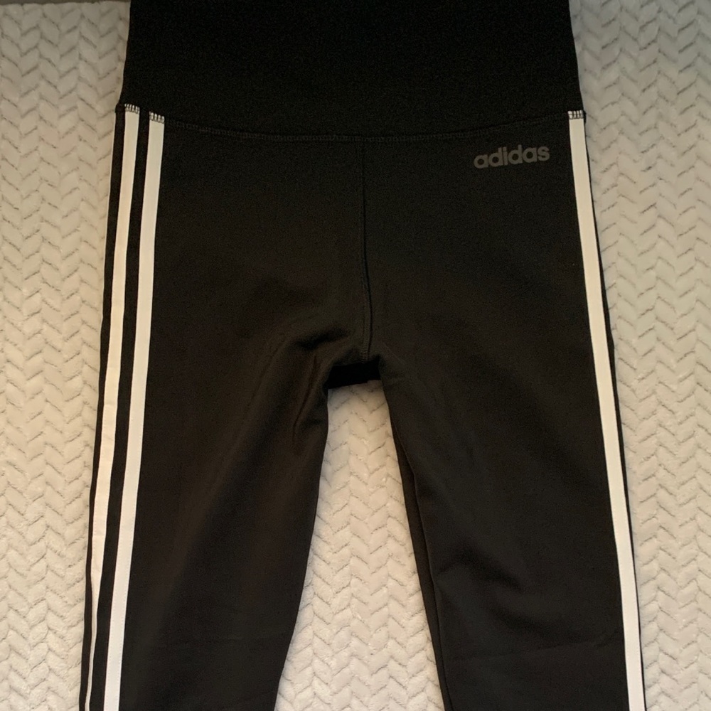Women’s S Adidas “climate” black legging NEVER WORN